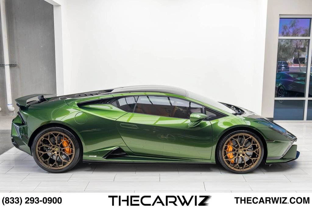 Used 2024 Lamborghini Huracan Tecnica RWD image 41