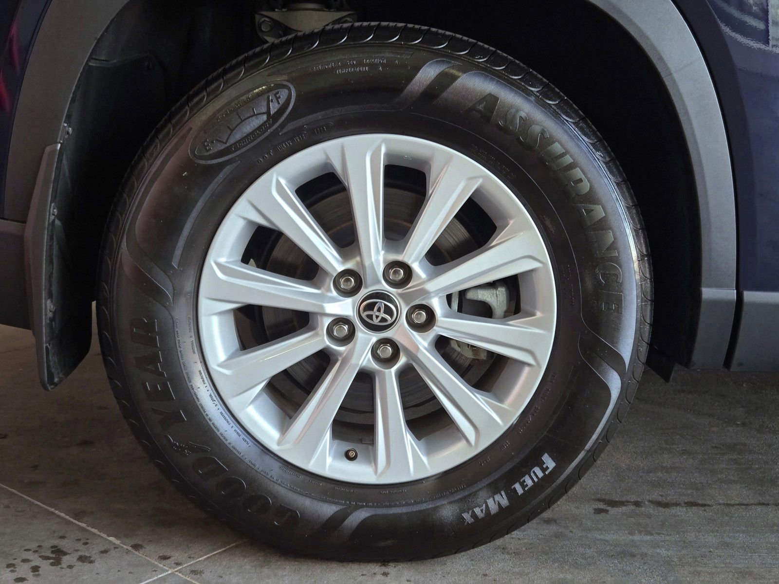 Certified 2024 Toyota Grand Highlander XLE image 5