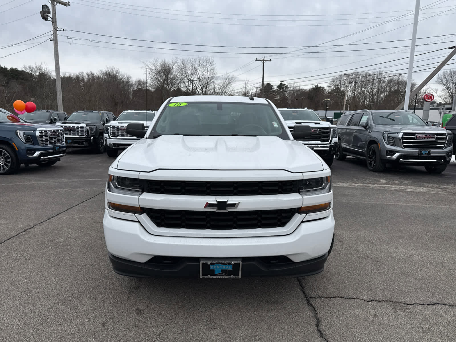 Used 2018 Chevrolet Silverado 1500 Custom w/ Custom Value Package image 2