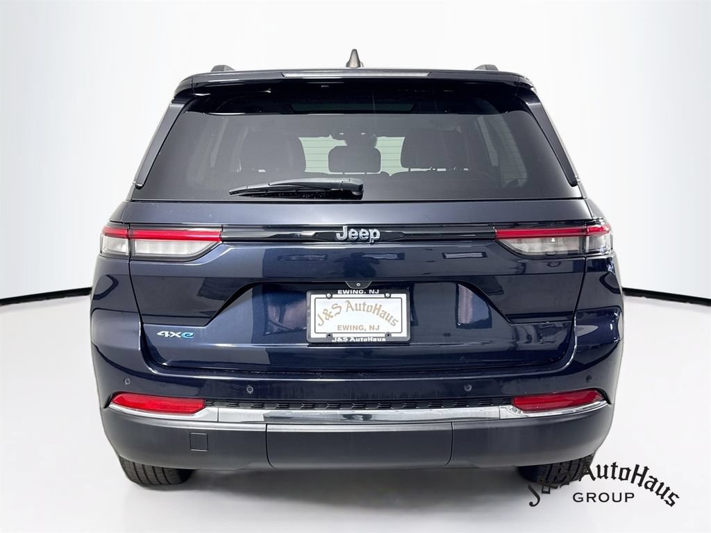 Used 2022 Jeep Grand Cherokee Limited 4xe AWD/4WD image 6