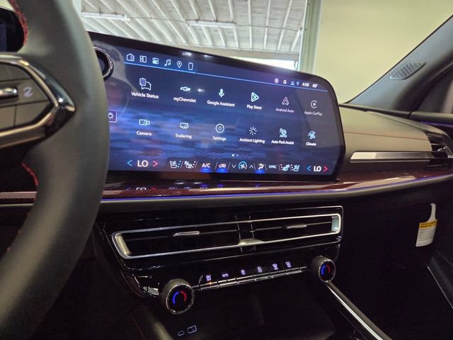 New 2027 Chevrolet Traverse RS w/ LPO, Floor Liner Package FWD image 23