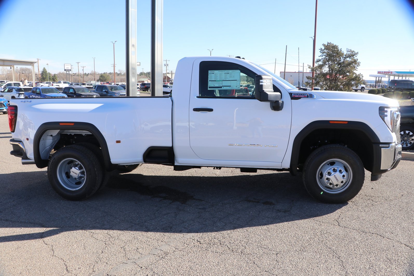 New 2026 GMC Sierra 3500 Pro AWD/4WD image 8