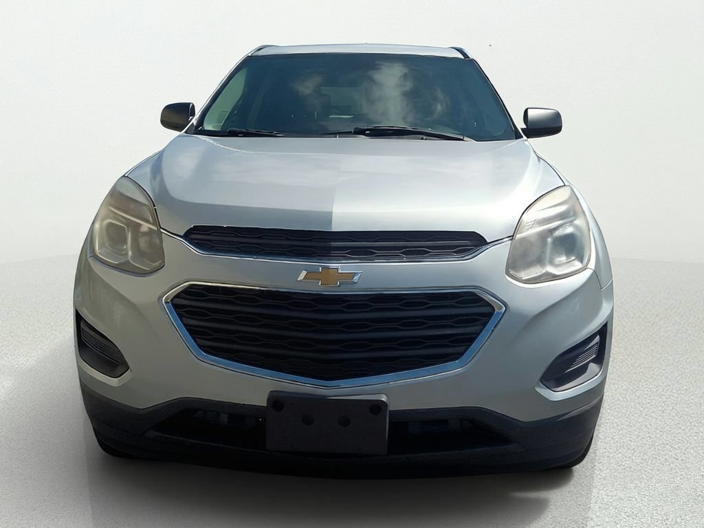 Used 2017 Chevrolet Equinox LS FWD image 2