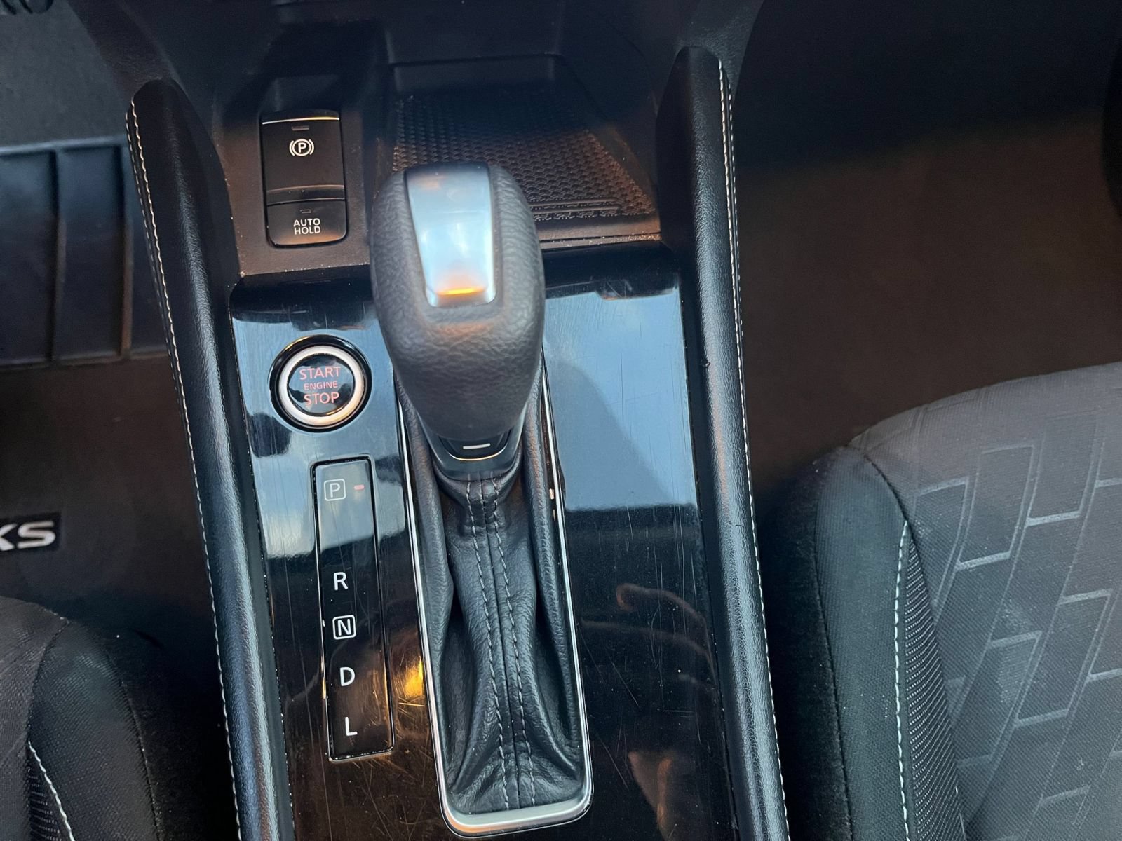 Used 2024 Nissan Kicks SV FWD image 36