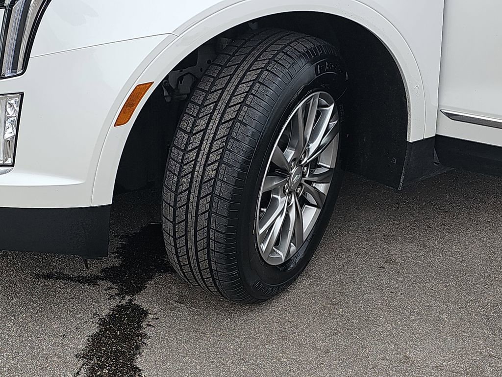 Used 2020 Cadillac XT5 Premium Luxury w/ LPO, Floor Liner Package image 36