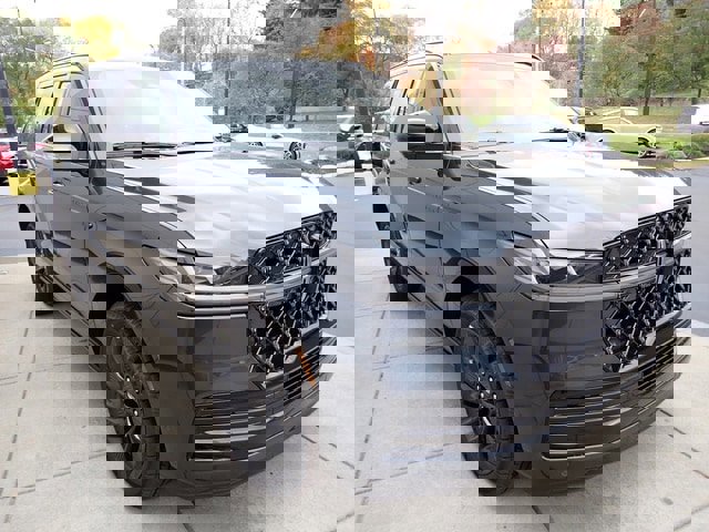 New 2025 Lincoln Navigator Reserve w/ Jet Appearance Package image 8