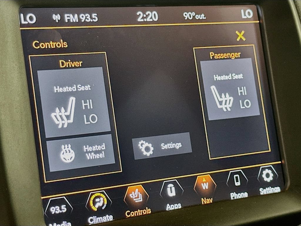 Certified 2022 Jeep Renegade Altitude w/ Convenience Group AWD/4WD image 32