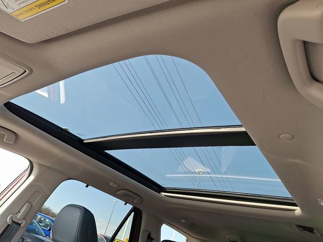 Certified 2023 Honda Pilot Touring image 10