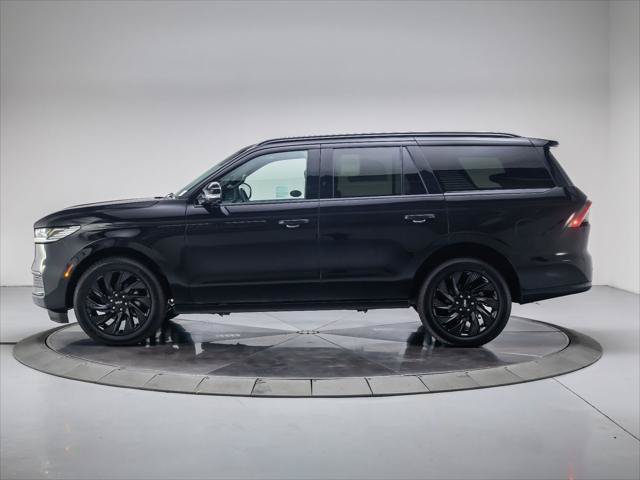 New 2026 Lincoln Navigator Reserve w/ Jet Appearance Package AWD/4WD image 2