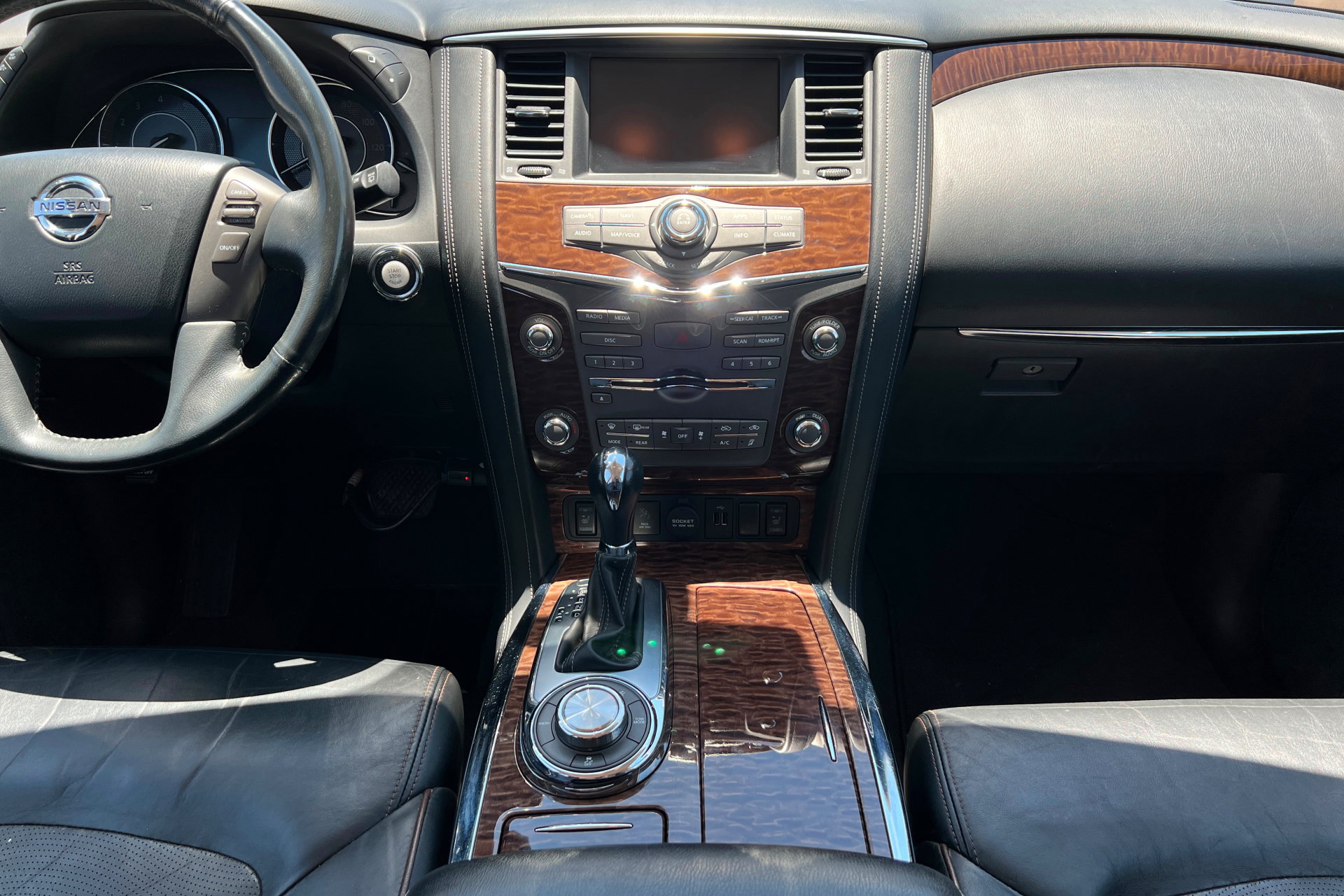 Used 2018 Nissan Armada SL w/ Moonroof Package AWD/4WD image 13