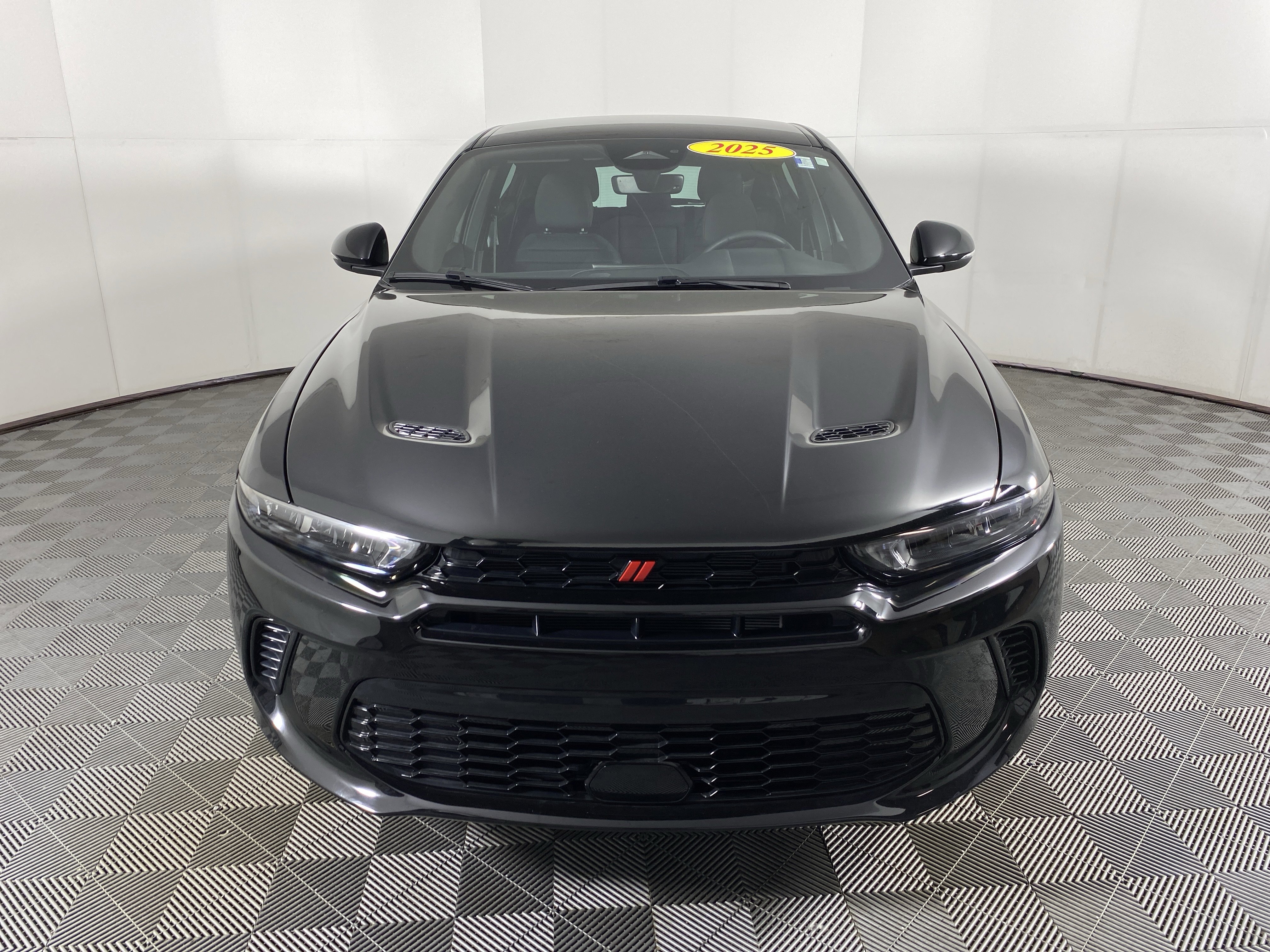 Used 2025 Dodge Hornet R/T AWD/4WD image 12