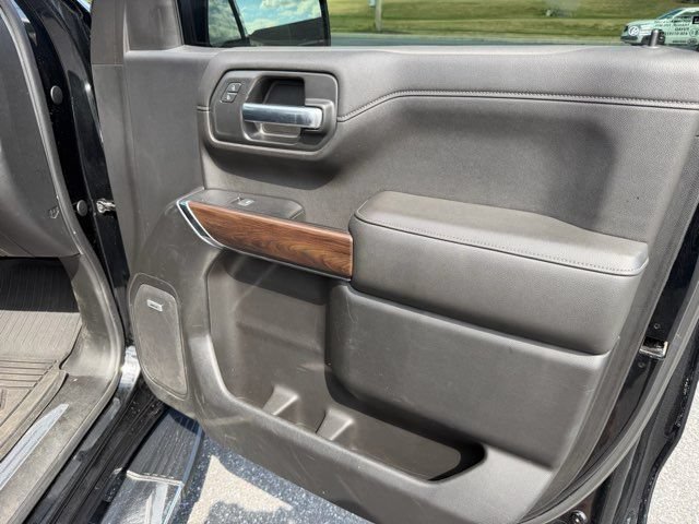 Used 2019 GMC Sierra 1500 SLT w/ SLT Premium Plus Package AWD/4WD image 24