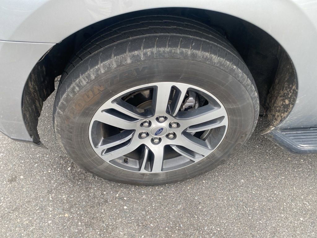 Used 2024 Ford Expedition Max Limited image 9