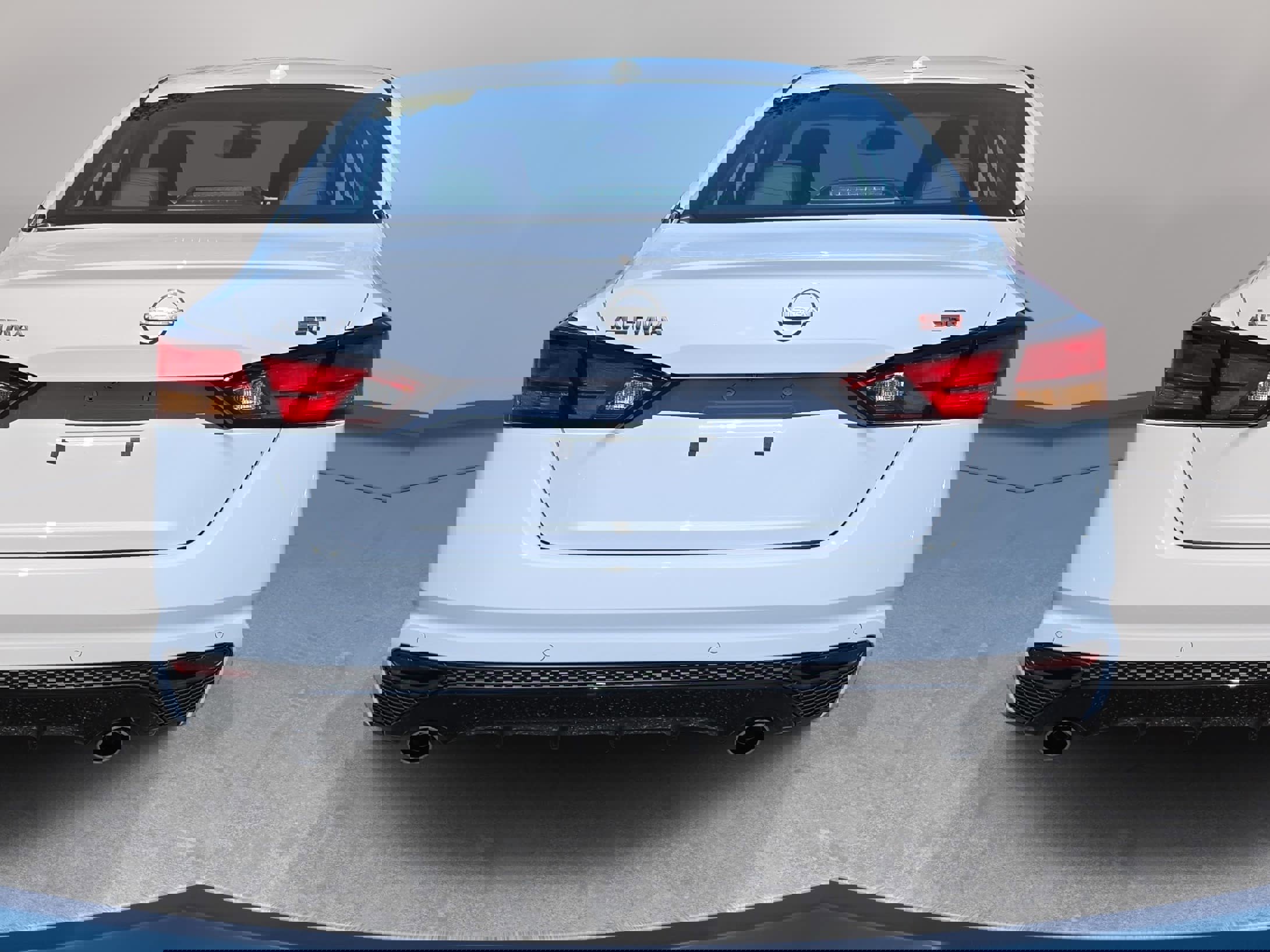 New 2025 Nissan Altima 2.5 SR w/ SR Premium Package FWD image 6