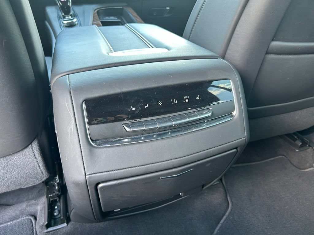 Used 2024 Cadillac Escalade Sport Platinum w/ LPO, ONYX Package AWD/4WD image 46