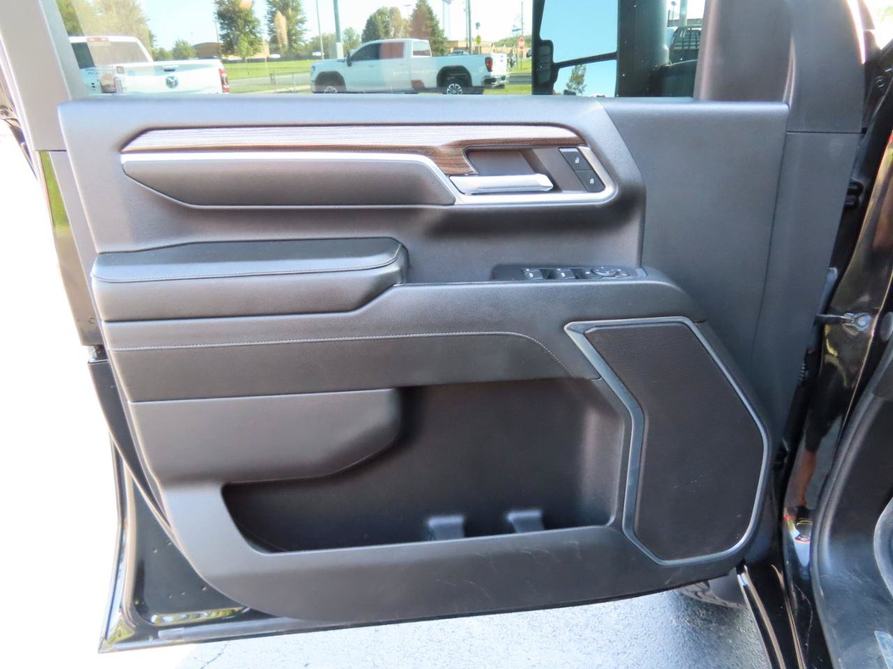 Used 2024 Chevrolet Silverado 3500 LT w/ Convenience Package AWD/4WD image 14