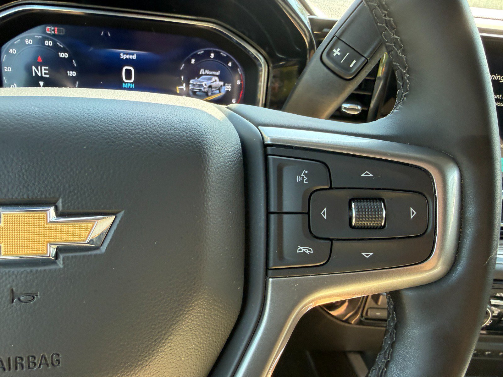 Used 2024 Chevrolet Silverado 2500 LT w/ All Star Edition AWD/4WD image 27