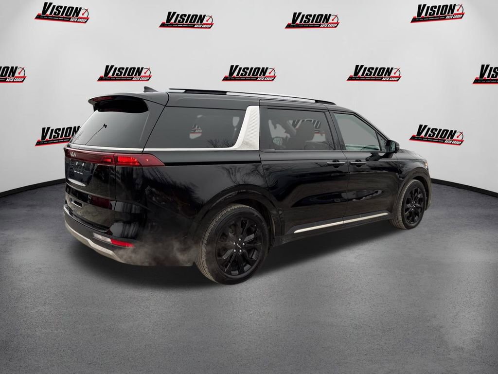 Used 2024 Kia Carnival SX image 5