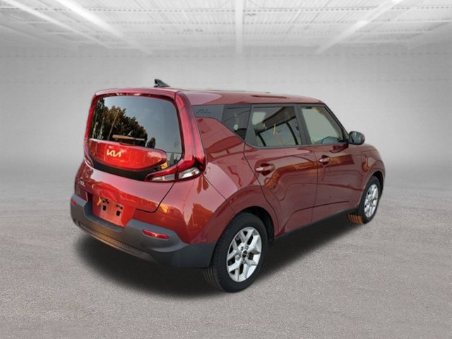 Used 2022 Kia Soul LX w/ Technology Package FWD image 5