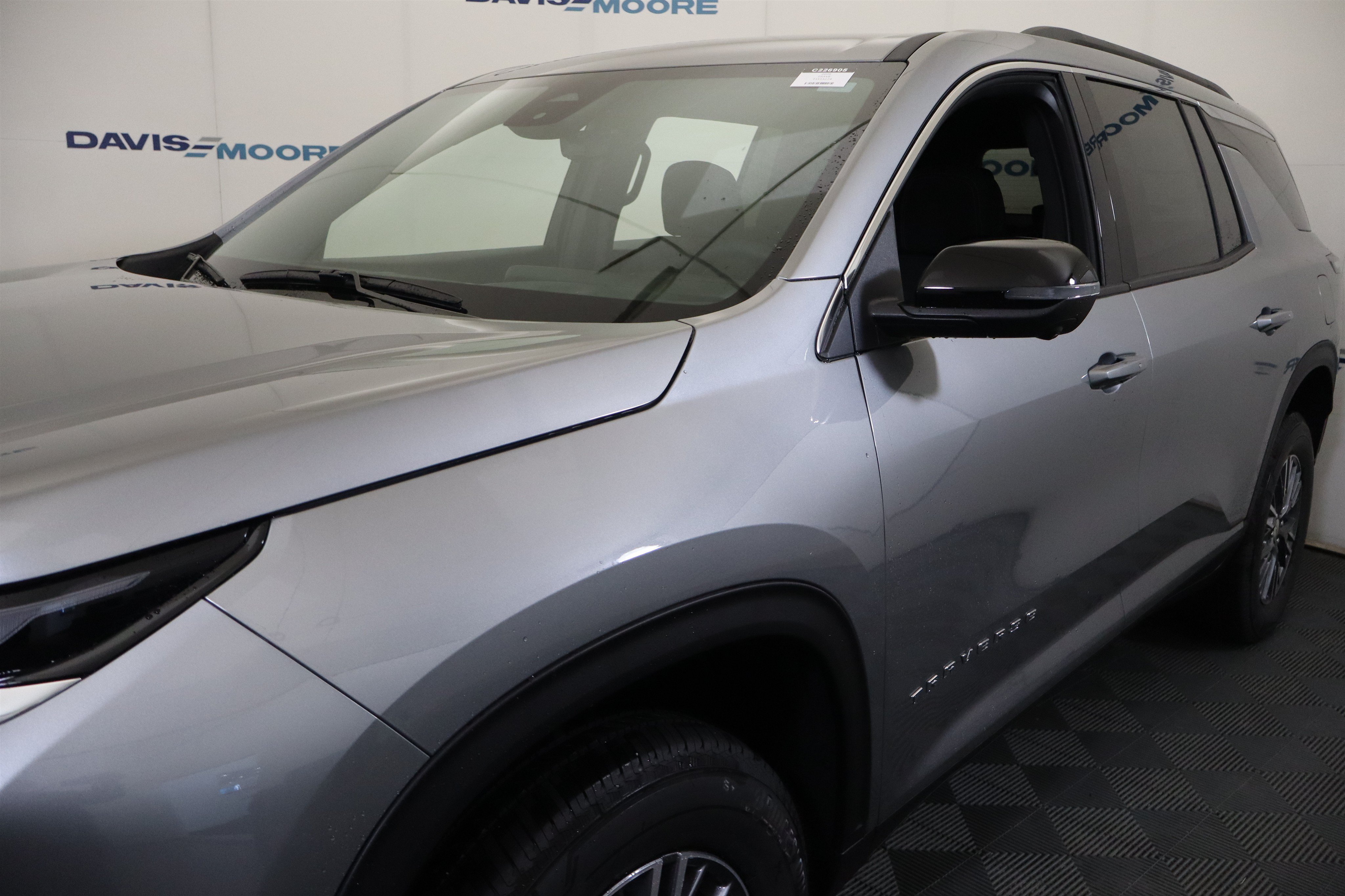 New 2026 Chevrolet Traverse LT w/ Driver Confidence Package FWD image 13
