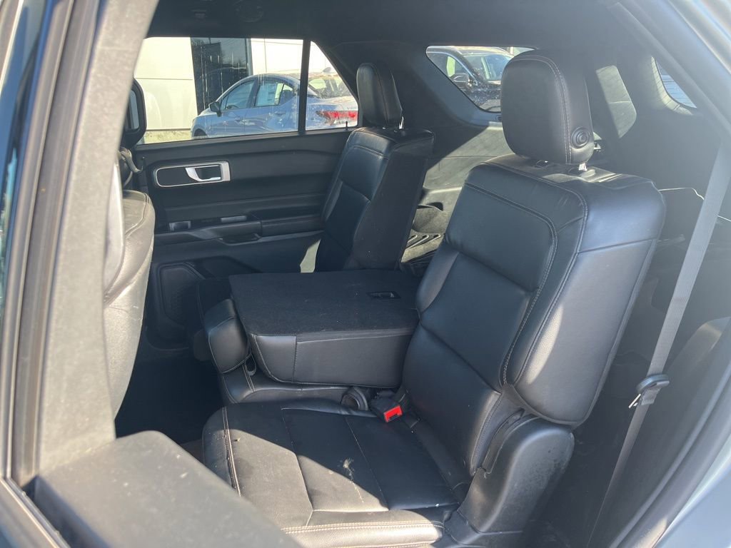 Used 2020 Ford Explorer XLT w/ Equipment Group 202A image 22