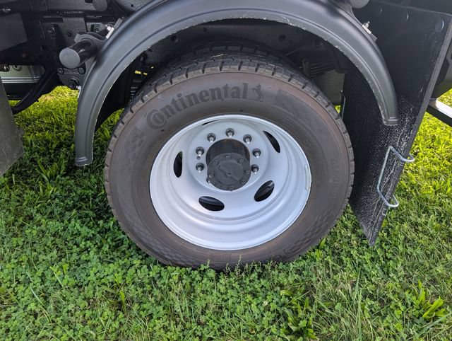 New 2026 Ford F550 4x4 Regular Cab Super Duty image 27