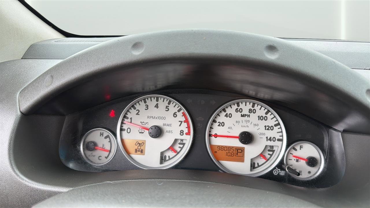 Used 2013 Nissan Frontier PRO-4X AWD/4WD image 25