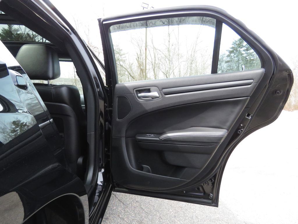 Used 2016 Chrysler 300 S w/ 300S Premium Group image 15