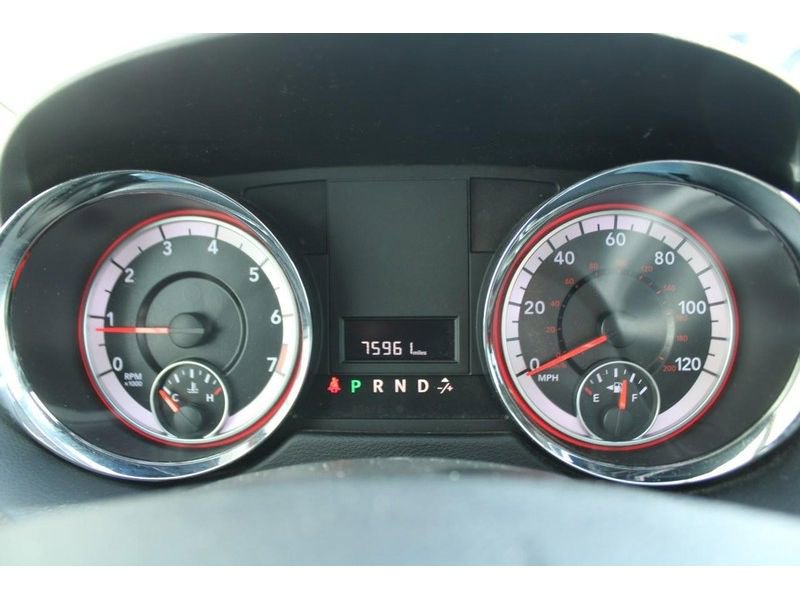 Used 2015 Dodge Grand Caravan American Value Package w/ UConnect Hands-Free Group image 22