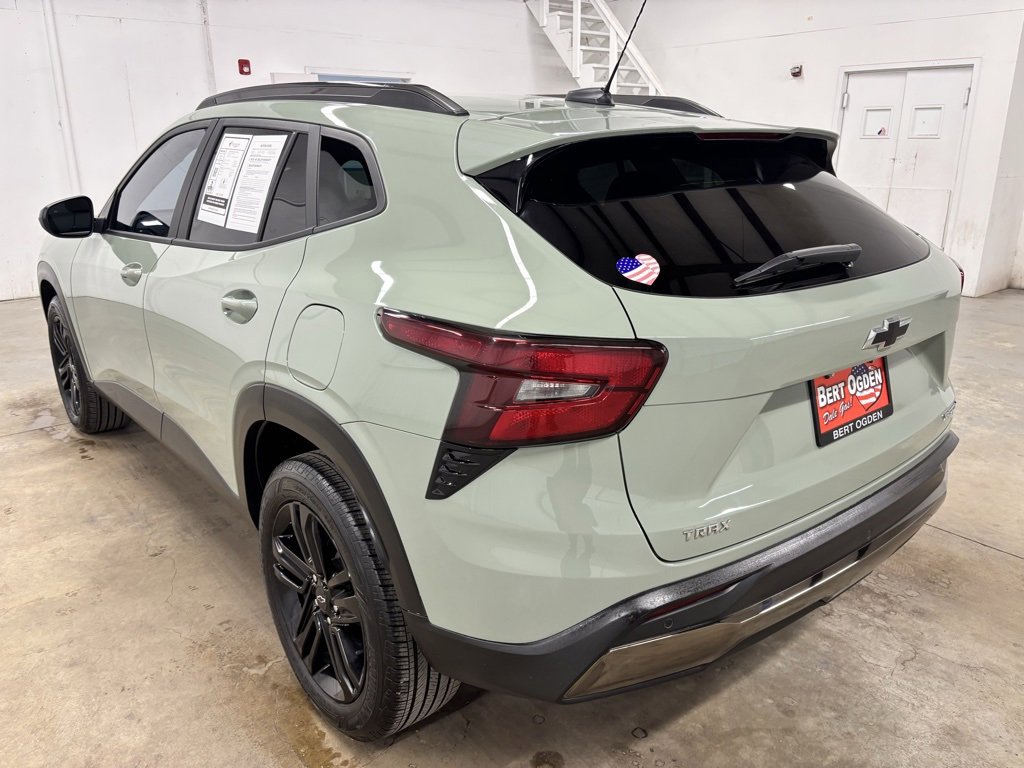 Used 2025 Chevrolet Trax ACTIV w/ Driver Confidence Package image 5