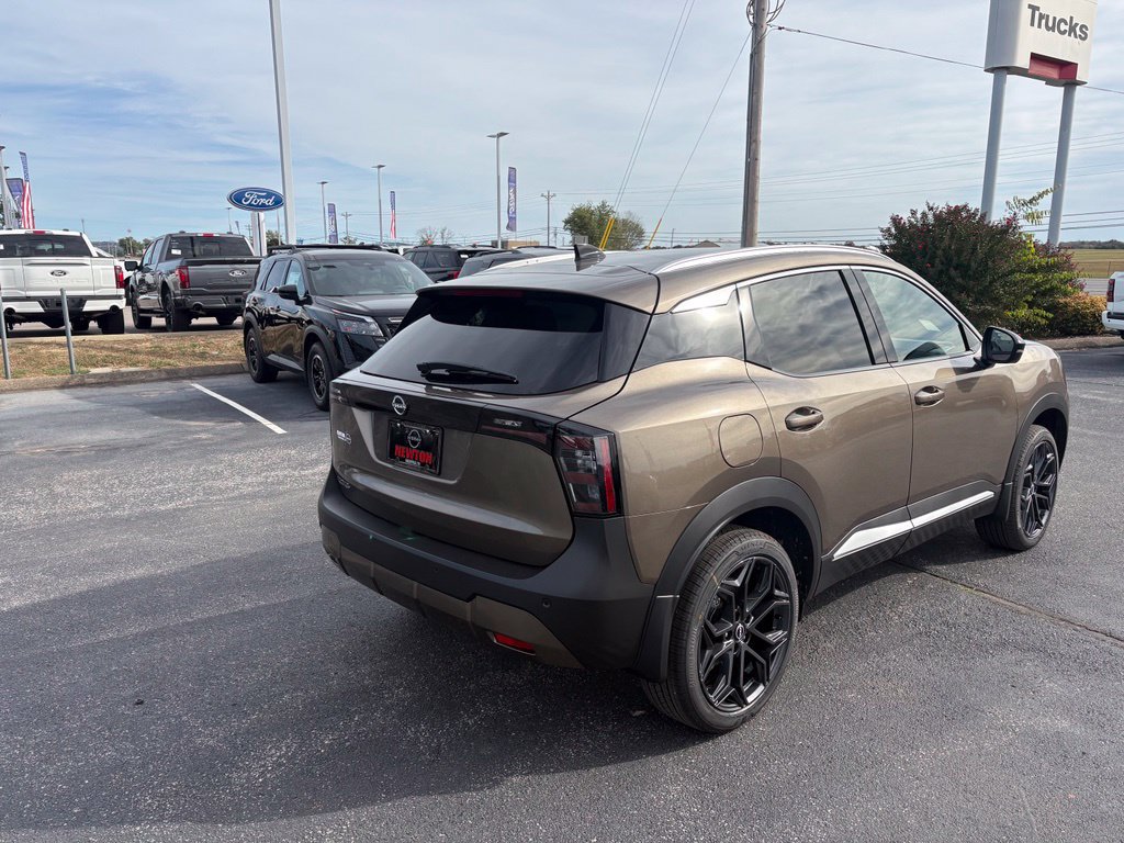 New 2027 Nissan Kicks SR FWD image 6