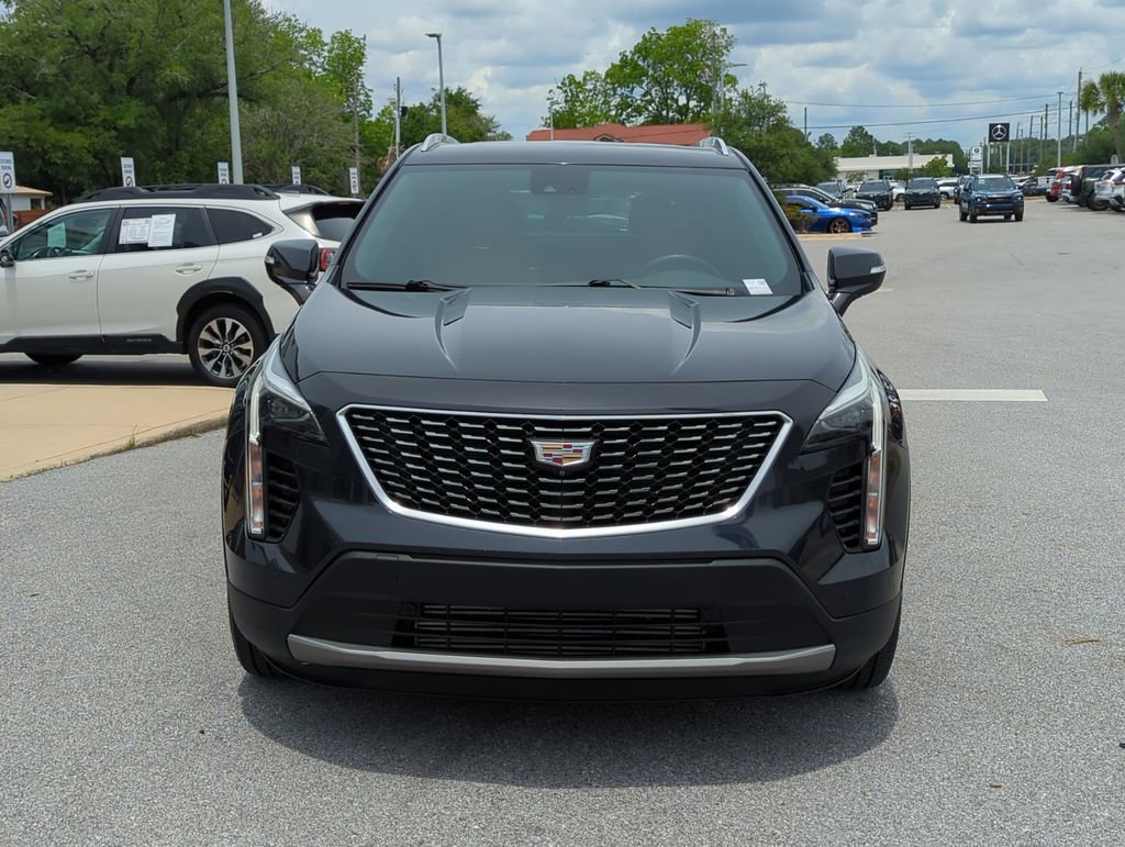 Used 2022 Cadillac XT4 Premium Luxury w/ Enhanced Visibility Package FWD image 10