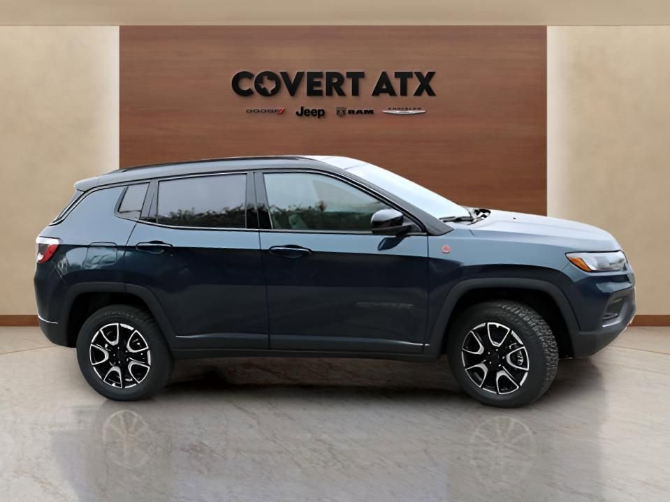 New 2026 Jeep Compass Trailhawk w/ Sun, Sound & Navigation Group image 6
