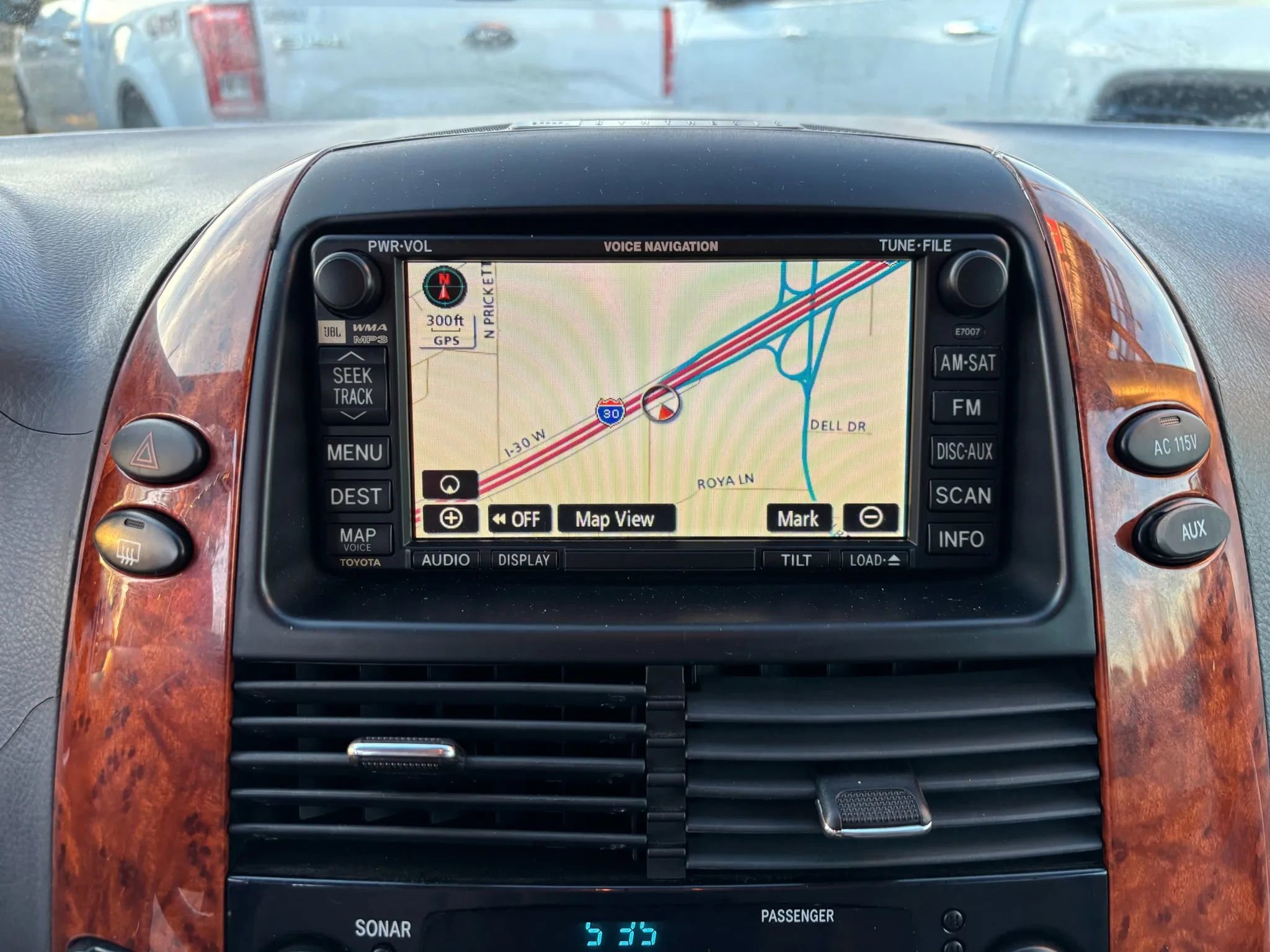 Used 2009 Toyota Sienna XLE image 25