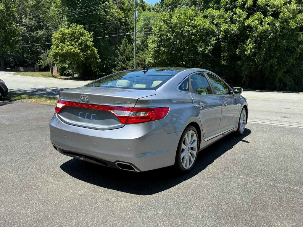 Used 2016 Hyundai Azera Limited FWD image 4