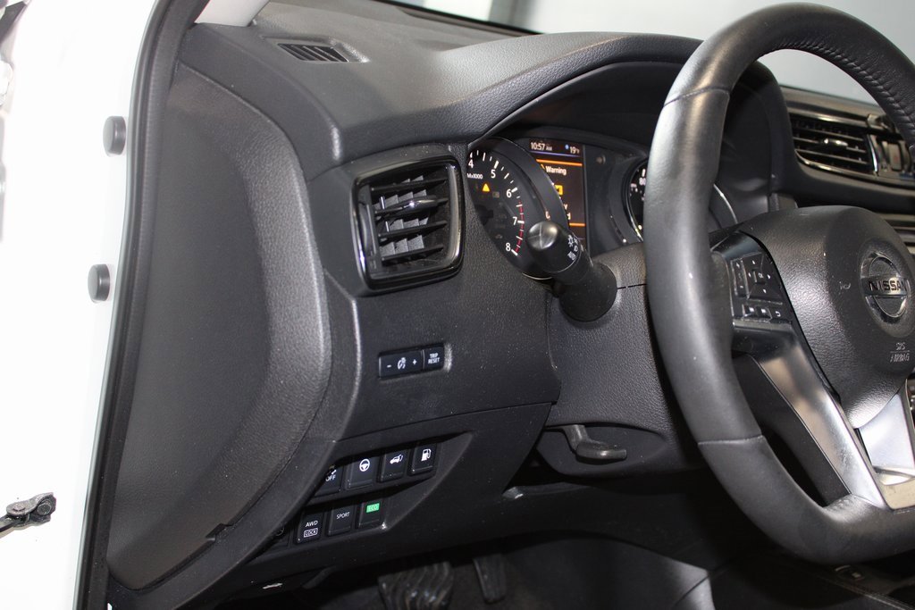 Used 2019 Nissan Rogue SL image 12