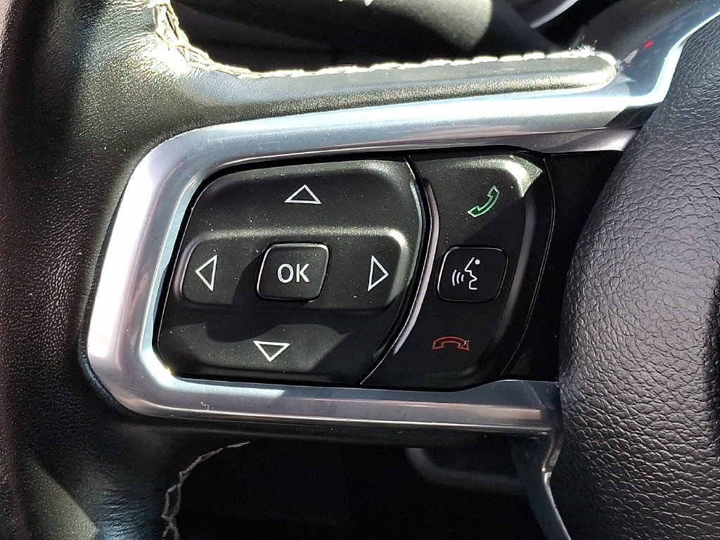 Used 2023 Jeep Wrangler Unlimited Sahara w/ Cold Weather Group AWD/4WD image 22