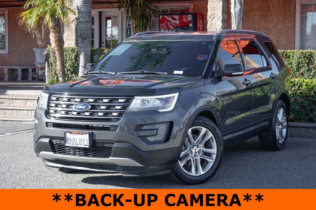 Used 2017 Ford Explorer XLT w/ Equipment Group 201A image 4