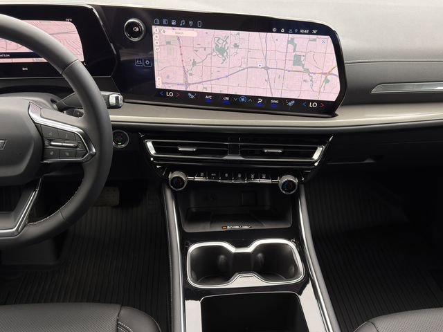 New 2026 Chevrolet Traverse LT w/ Midnight/Sport Edition image 12