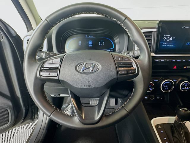 Used 2023 Hyundai Venue Limited w/ Cargo Package FWD image 15