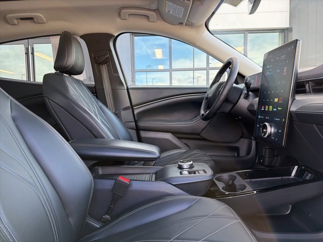 Used 2021 Ford Mustang Mach-E California Route 1 image 11