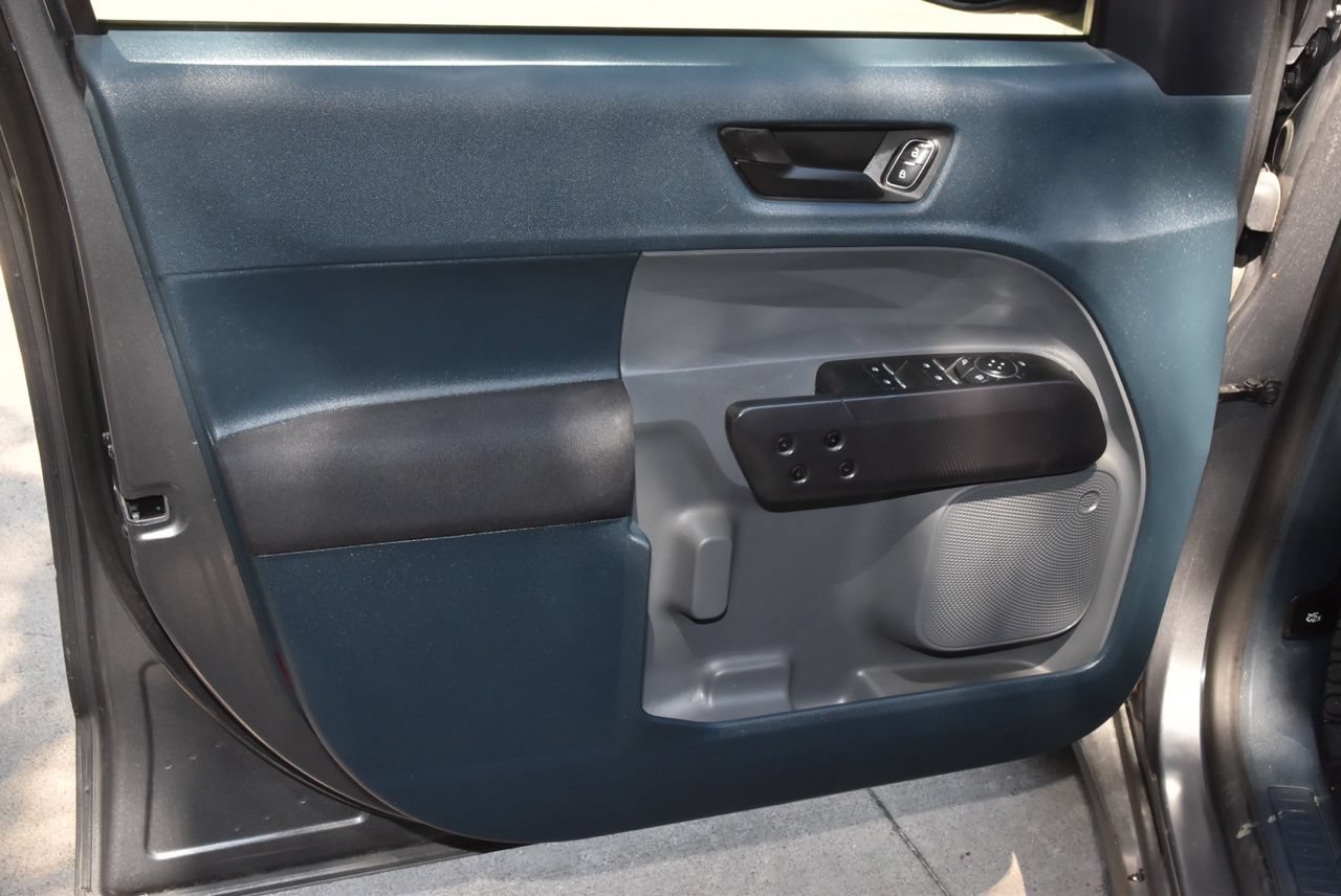 Used 2023 Ford Maverick XL FWD image 32