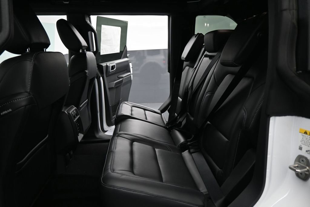 New 2026 Ford Bronco Outer Banks w/ Sasquatch Package AWD/4WD image 17