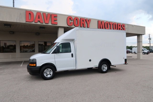 Used 2022 Chevrolet Express 3500 w/ Power Convenience Package image 1
