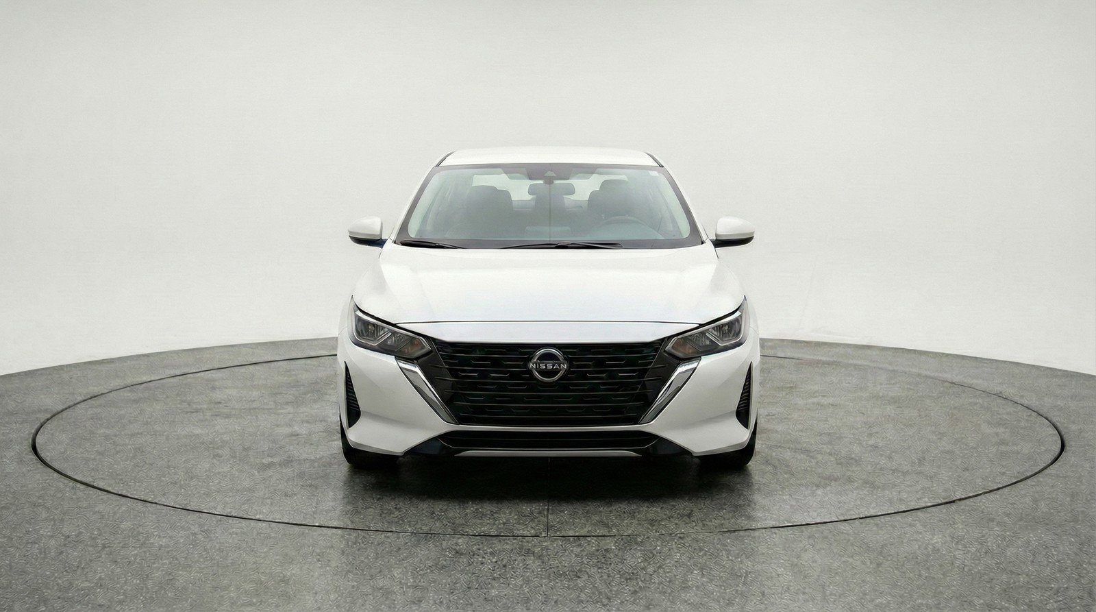 Used 2025 Nissan Sentra SV image 2