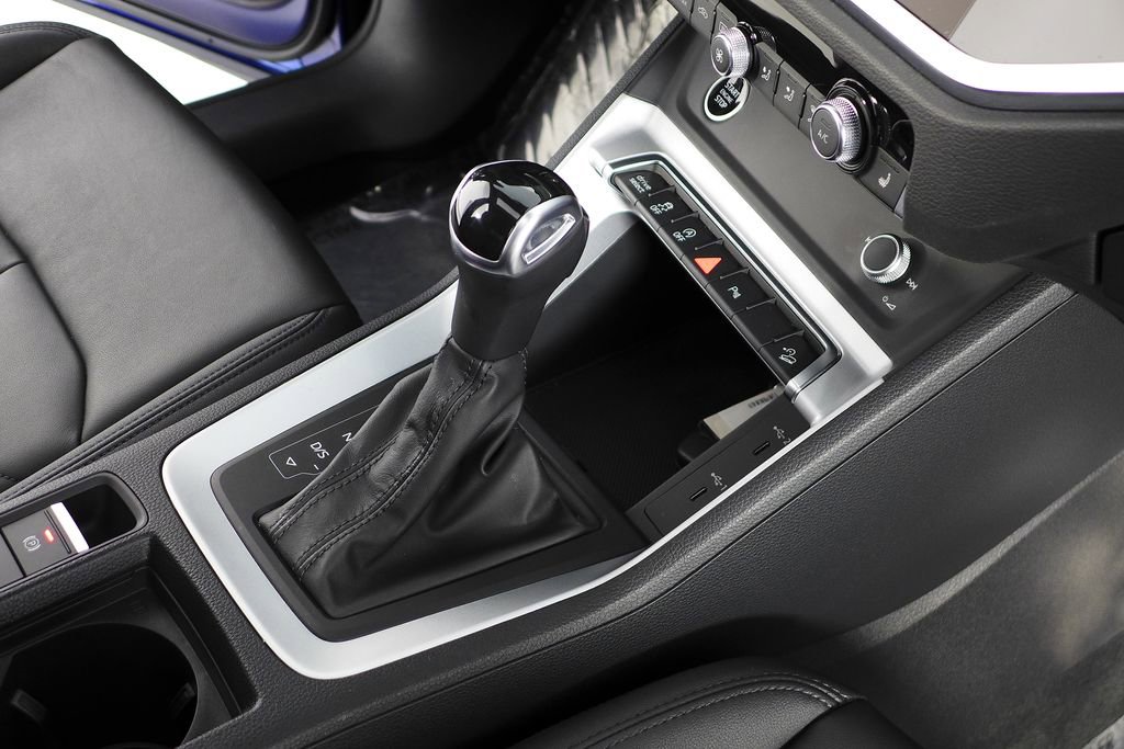 Used 2022 Audi Q3 2.0T Premium w/ Convenience Package image 15