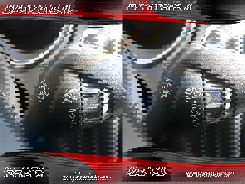 Used 2018 Ford Fusion SE FWD image 11