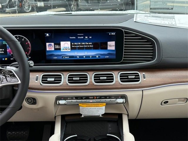New 2026 Mercedes-Benz GLS 450 4MATIC image 9