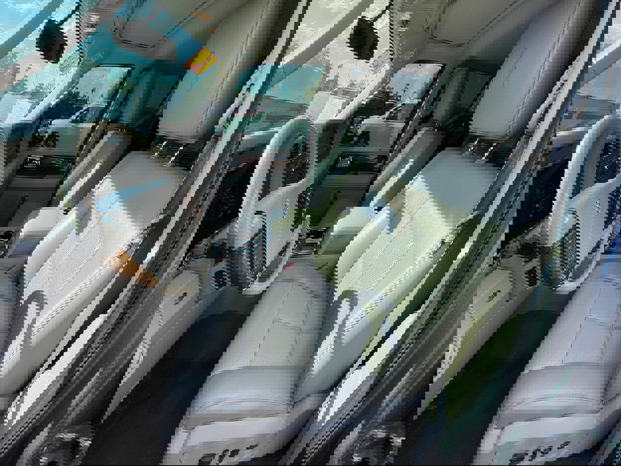 Used 2014 Lincoln Navigator 2WD image 14