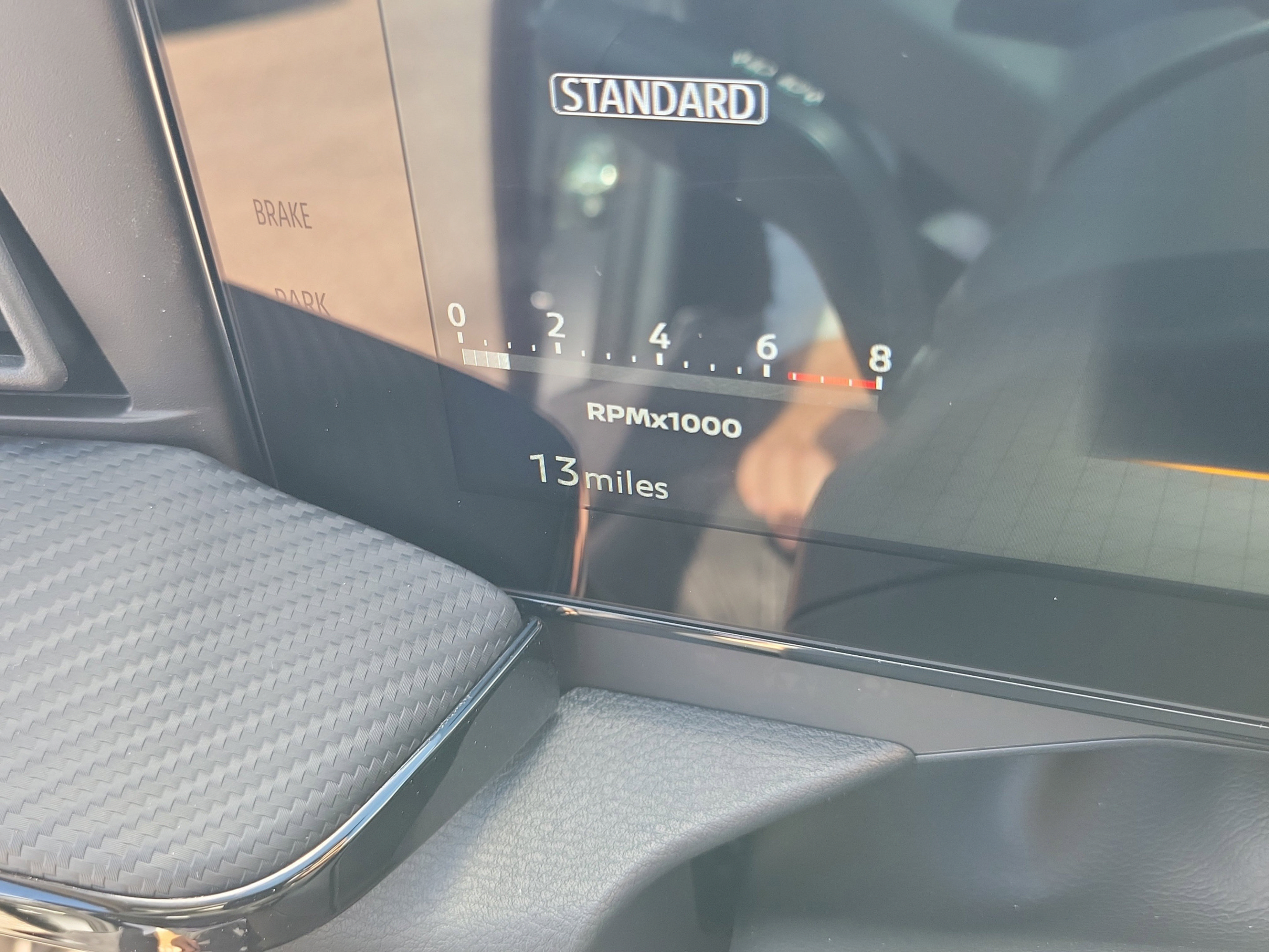 New 2025 Nissan Kicks SR FWD image 7